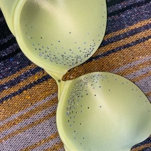 vs victoria’s secret very sexy push up 36C